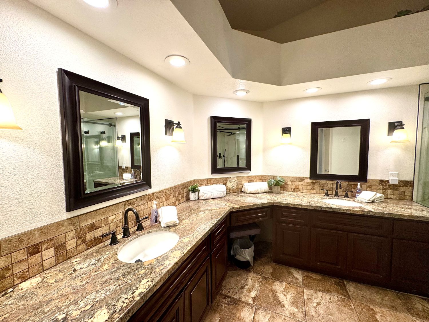 Bathroom2